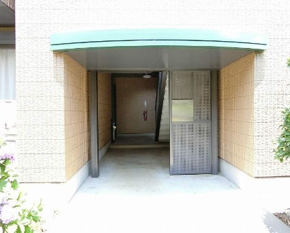 住吉ハイツのエントランス