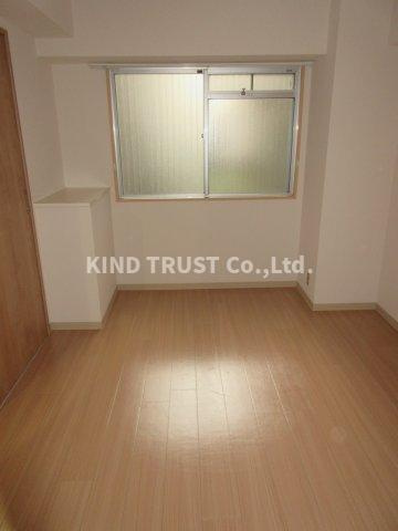 リバティハウスの居間・リビング|こちらの居間で趣味の時間をお楽しみください