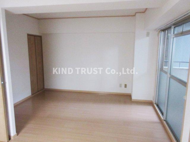 リバティハウスの居間・リビング|リビングです