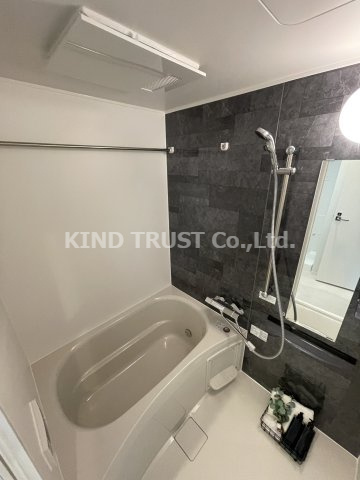 レクシア天神西町の浴室|コンパクトで使いやすいお風呂です