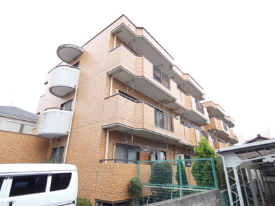 ★全戸2部屋にまたがる広々バルコニー付き★