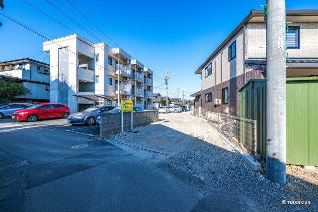 栗田パーキングの外観