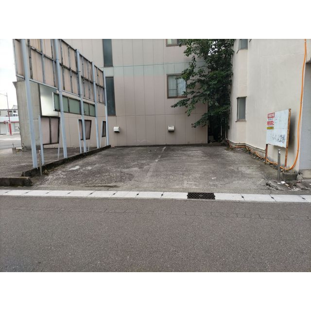 岐阜市徹明通４丁目の駐車場のその他