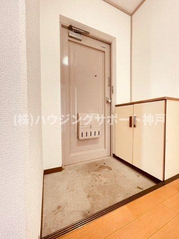 グリーンハイツ桃山の玄関