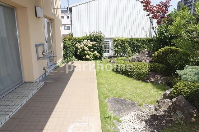 アストーレ青柳の庭