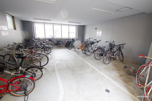 Serene Miyakojima　仲介手数料無料の駐車場