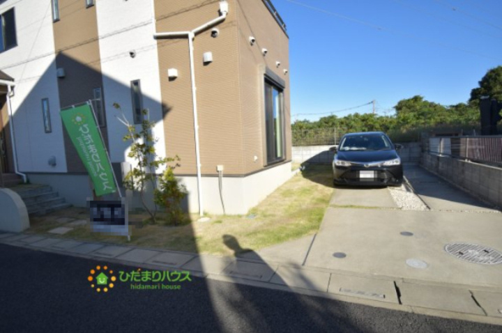 桶川市坂田　中古一戸建ての駐車場