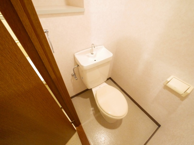 杉ヶ町北ビルのトイレ|落ち着いた色調のトイレです