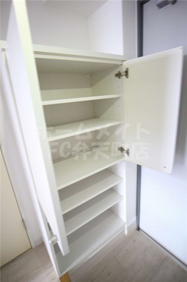 【その他】 | ハーバーハウス大阪 | シューズボックス付きです