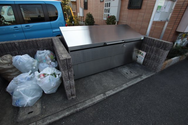 【設備】 | サンセットヒルズ | 敷地内ゴミ捨場