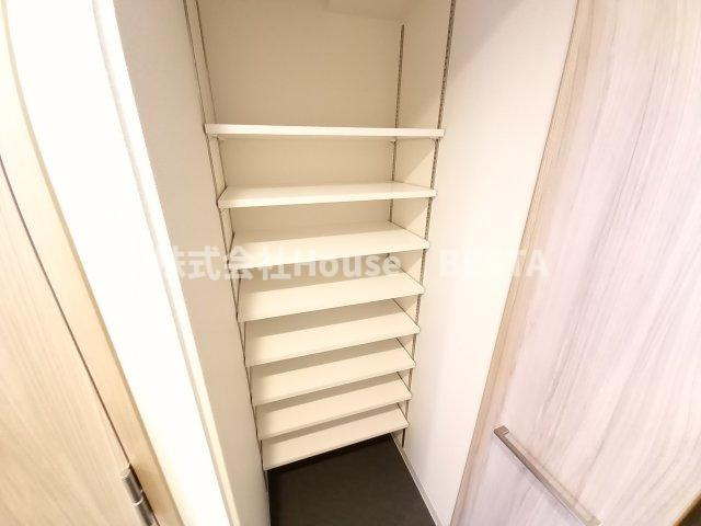 プレサンス　ハーバーランド　アンド・シーの収納