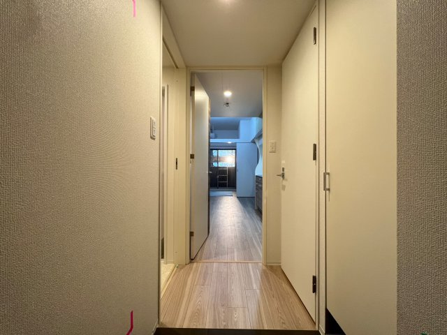 セレニテ本町東リアンの玄関