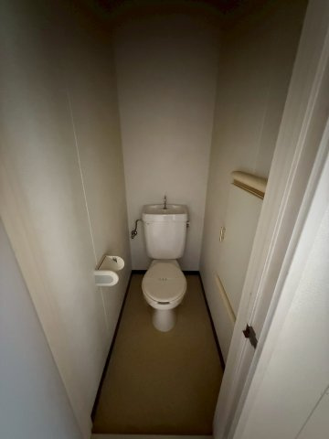 千葉市花見川区幕張町５丁目のアパートのトイレ