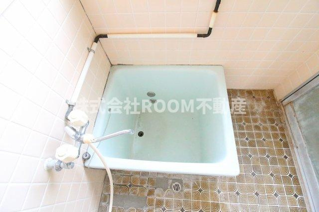 倉内貸家の浴室