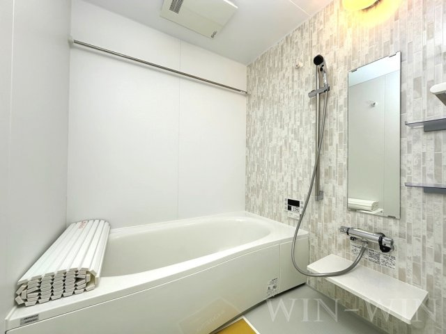 D-square 前田南町の浴室