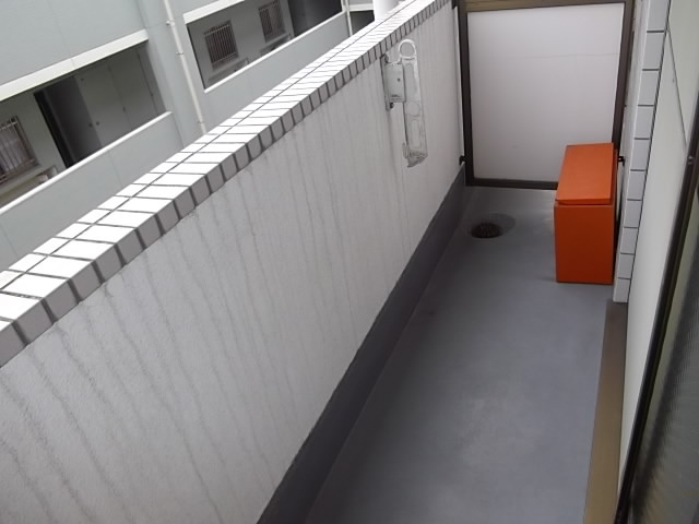プラーティット本中山のバルコニー