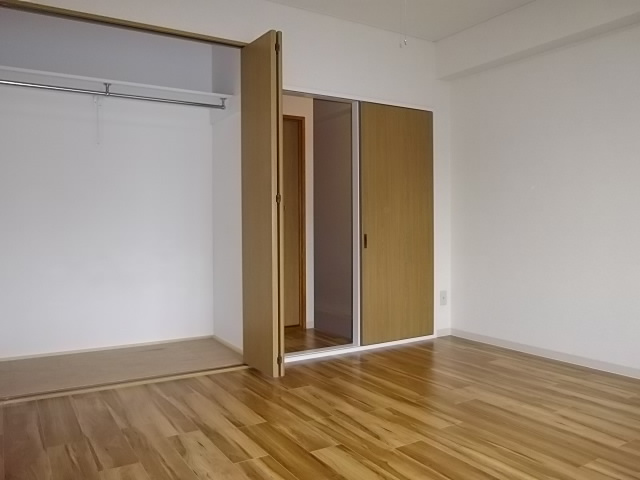 プラーティット本中山の寝室