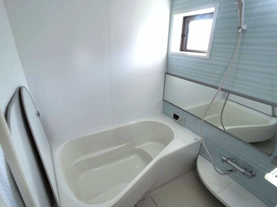 【浴室】 | ヴィラルミエールA | きれいなお風呂です