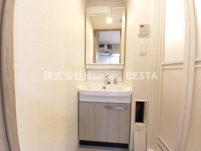 プレサンス　ハーバーランド　アンド・シーの独立洗面台