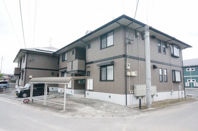熊本市西区上代９丁目のアパートの外観