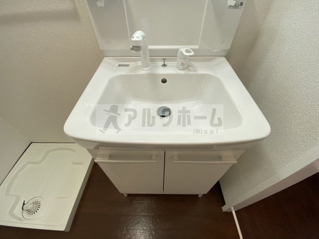 メゾン上市の独立洗面台|メゾン上市（JR柏原駅）