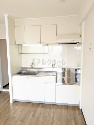 メゾン上市のキッチン|メゾン上市（JR柏原駅）