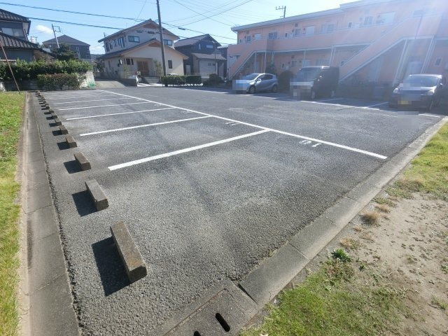 【駐車場】