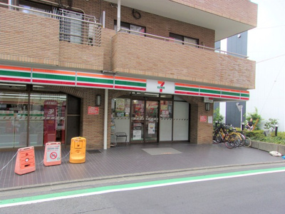 セブンイレブン上前黒３丁目店まで110ｍ