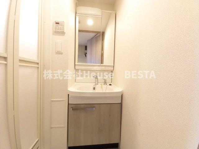 プレサンス　ハーバーランド　アンド・シーの独立洗面台