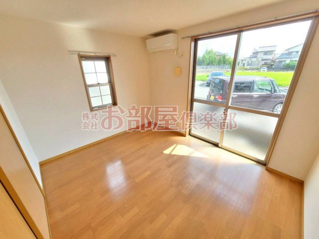 アムールLis Blanc（アムールリスブラン）の居間・リビング|おしゃれな内装です