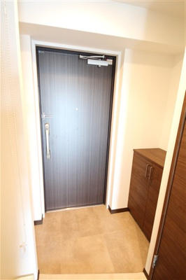 【玄関】 | スプランディッドキャトル