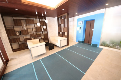 【ロビー】 | スプランディッドキャトル