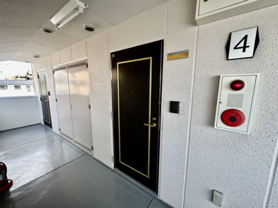 【玄関】 | トレイズ