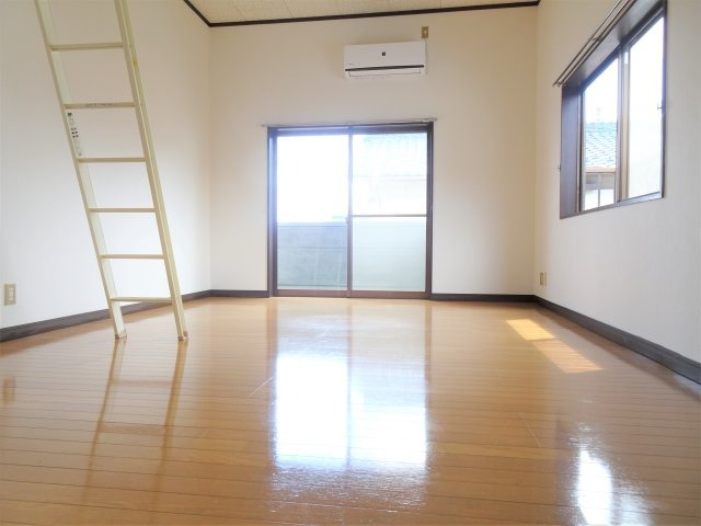 ハウスパインヒルⅡの内装