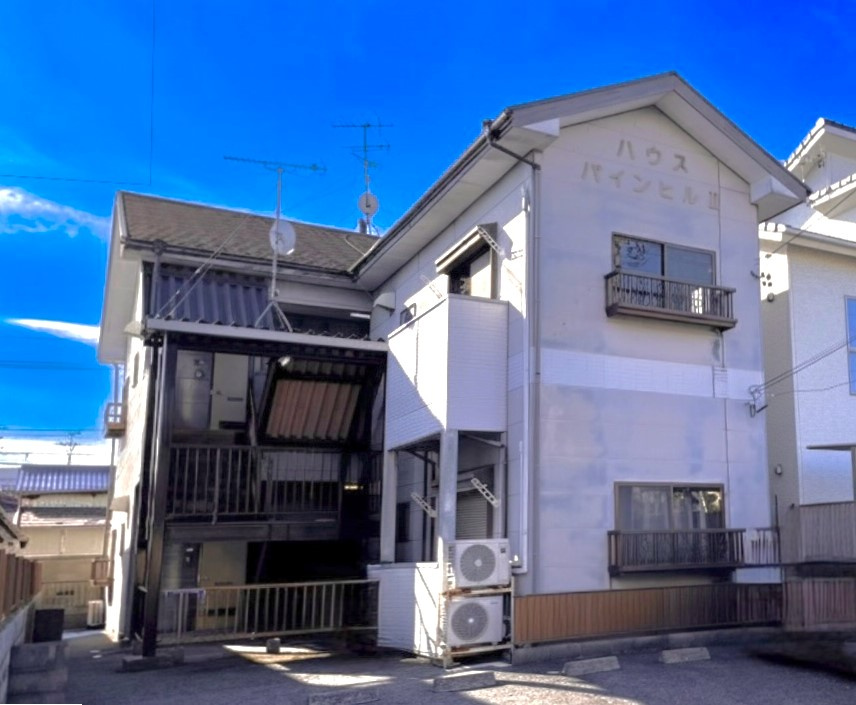 ハウスパインヒルⅡの外観