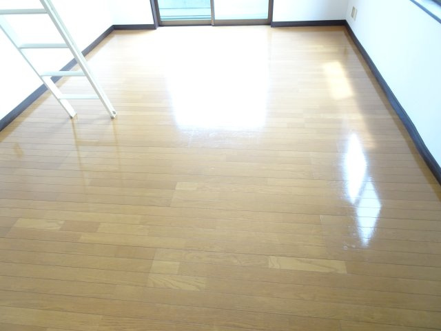 ハウスパインヒルⅡの洋室