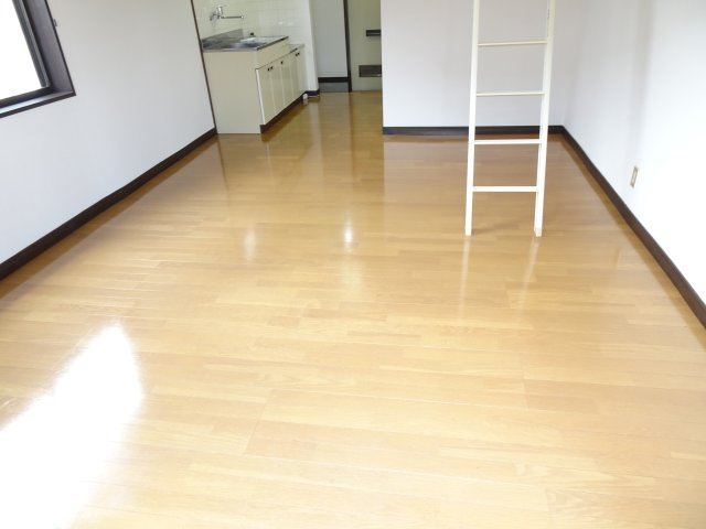 ハウスパインヒルⅡの洋室