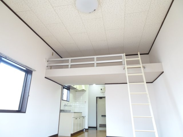 ハウスパインヒルⅡの内装