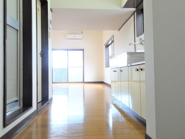 ハウスパインヒルⅡのキッチン