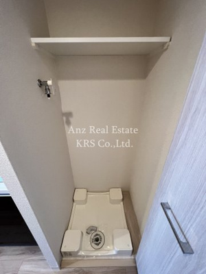 【設備】 | ファステート大阪ドームシティ | 室内に上部に収納棚付きの洗濯機置場があり便利♪