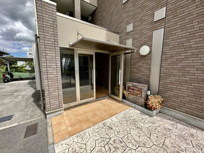 【エントランス】 | フェリスウラタ