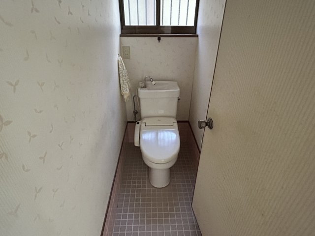 和歌山市関戸4丁目・中古戸建・113970のトイレ