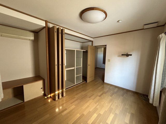 和歌山市関戸4丁目・中古戸建・113970の洋室