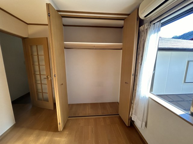 和歌山市関戸4丁目・中古戸建・113970の洋室