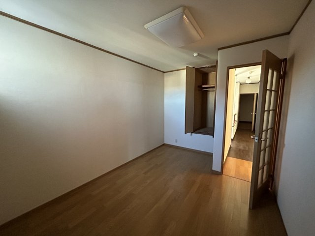 和歌山市関戸4丁目・中古戸建・113970の洋室