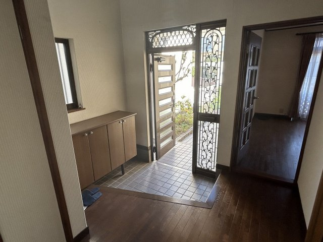 和歌山市関戸4丁目・中古戸建・113970の玄関