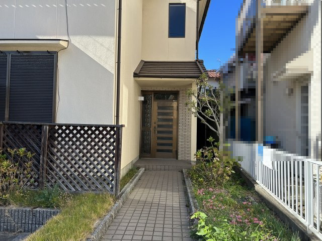 和歌山市関戸4丁目・中古戸建・113970の玄関