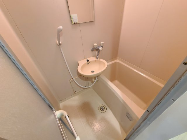 ASHIYA1555の浴室