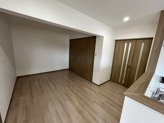 清保アイレックスコートの居間・リビング