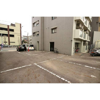 【駐車場】